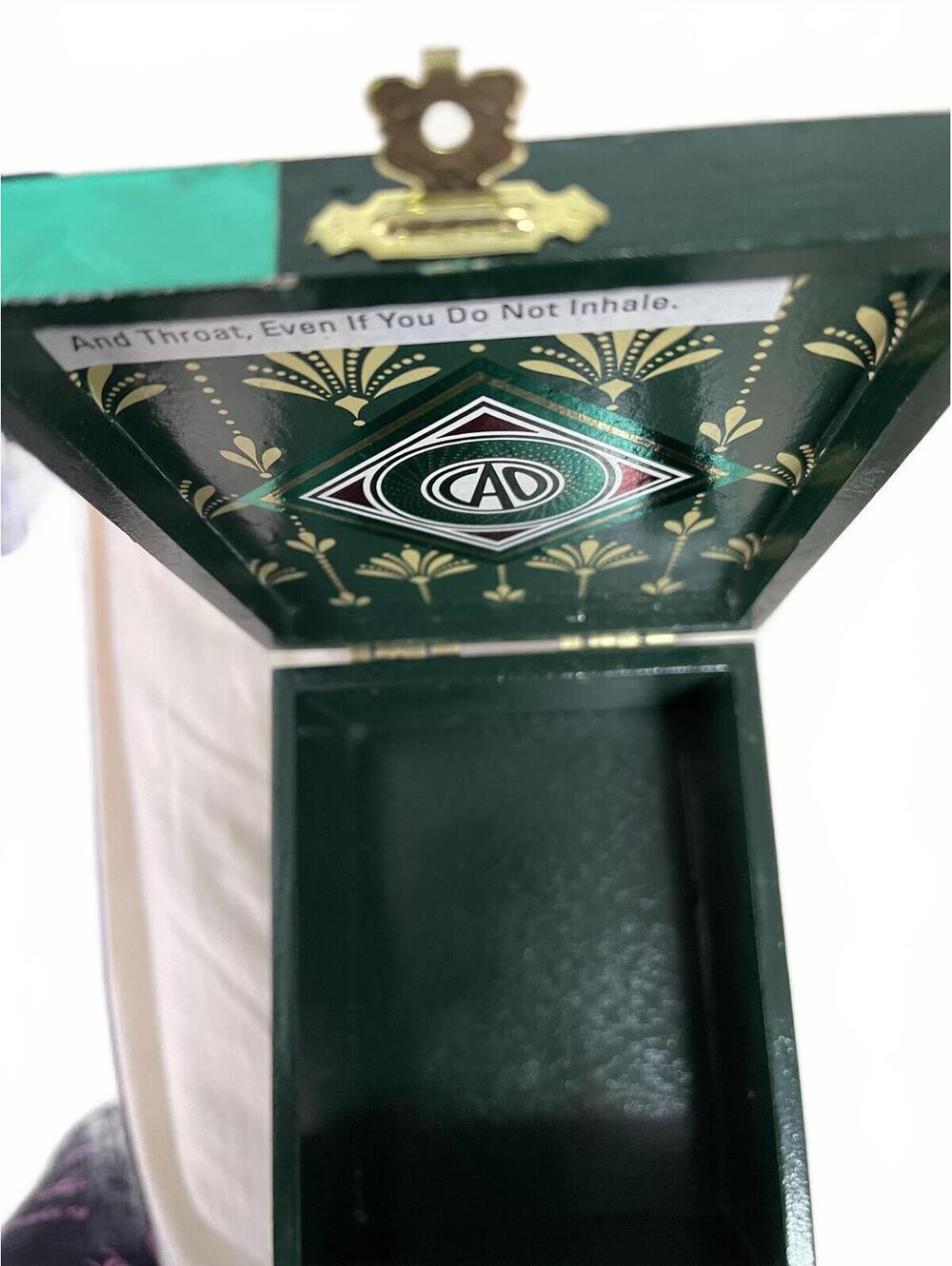 Decorative Hinged Cigar Box Cameroon L'Anniversaire NEW - Picture 2 of 6